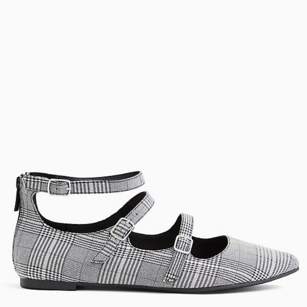 💕SOLD💕 Torrid BLACK PLAID TRIPLE STRAP POINTED TOE FLAT size 8 - Picture 4 of 4